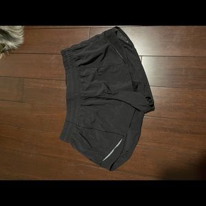 Lululemon shorts size - black